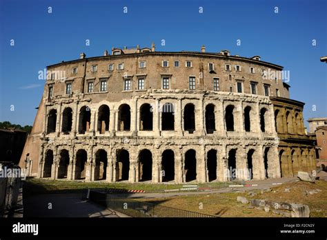 Theater of marcellus Banque de photographies et dimages à haute