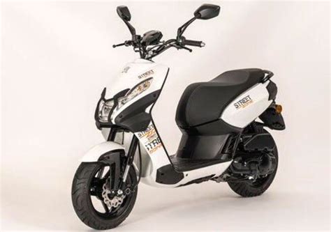 Peugeot Streetzone 50 2t 2014 17 Prezzo E Scheda Tecnica Moto It