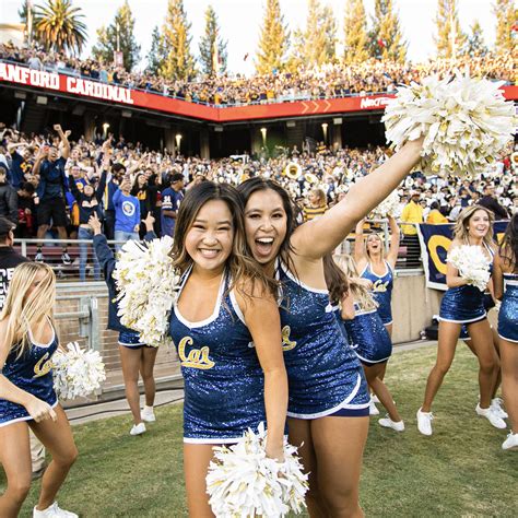 Uc Berkeley Cheerleaders