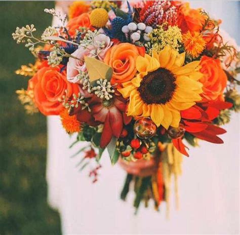 Fall Sunflower Wedding Bouquets / Sunflower Bouquets Summer Wedding Flowers Confetti / Here, we ...