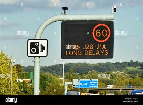 M25 Motorway Sign Hi Res Stock Photography And Images Alamy