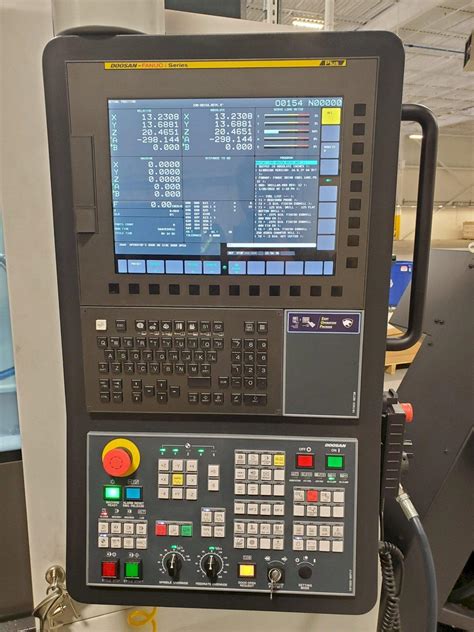 DOOSAN DNM 5700S Machining Centers Vertical Machine Hub