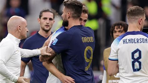 Ligue Des Champions Ac Milan Tottenham Olivier Giroud Face