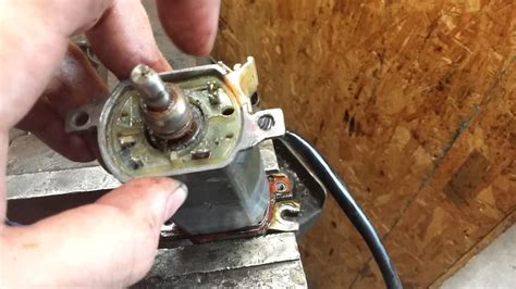 How To Repair Power Window Motor