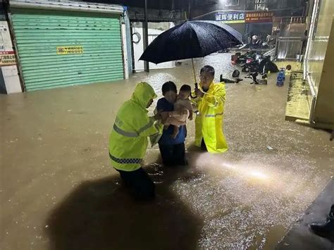 深圳遭遇极端特大暴雨，凌晨泄洪！地铁站进水，马路成“海”，8日全市停课腾讯新闻