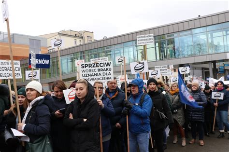 Protest Piel Gniarek W Tarnowie Rmf