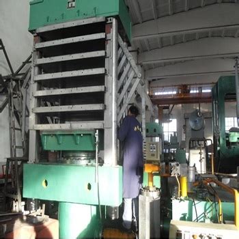 Eva Pe Foaming Hydraulic Vulcanizing Press Machine China Vulcanizing