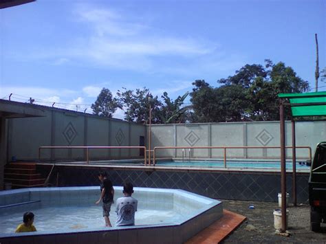 Harga Tiket Masuk Swimming Pool Tirta Alam Selaawi Kabupaten Garut