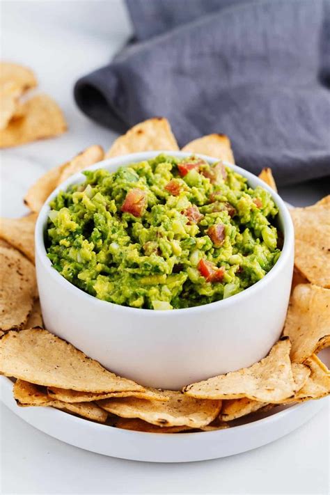 How To Make Guacamole Easy Guacamole Recipe