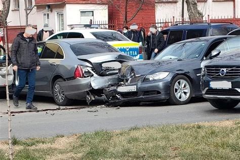 Accident în Slatina Patru maşini avariate în zona Petrom Zahana Newsflux