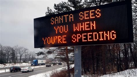 Funny messages on US electronic road signs to be banned, say federal ...