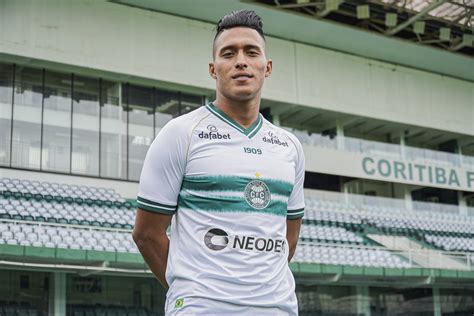 Coritiba anuncia a contratação de Sebastian Gómez 8ª maior compra da