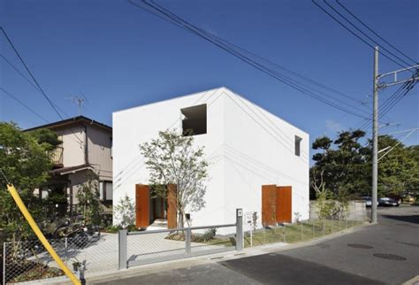 Inside Out House By Takeshi Hosaka Architects