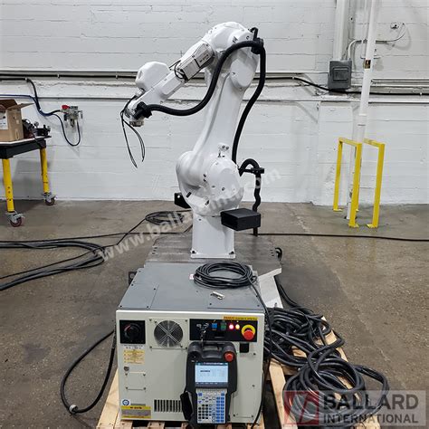 Fanuc M Ib C Clean Room Robot W R Ib Plus Controller