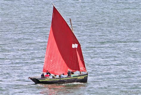 Voilier à un mât voile aurique ou carrée C HOARI WAN DOUR