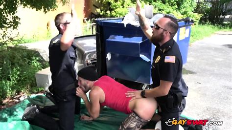 Gay Officers Chase Down Cute Thief For An Asshole Banging In An Alley