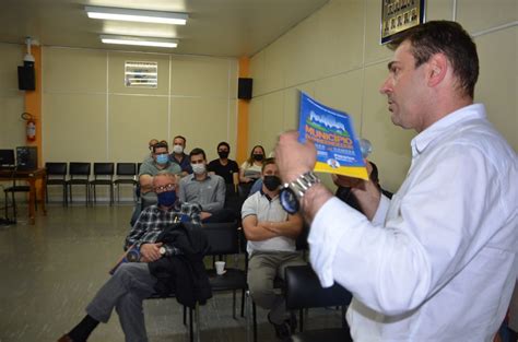 Deputado Paparico Bacchi palestra para lideranças do Alto Uruguai