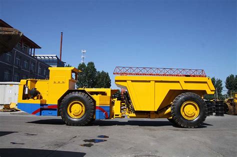 5 Cumbic Meter Capacity Wheel Underground Dump Truck For Mining And