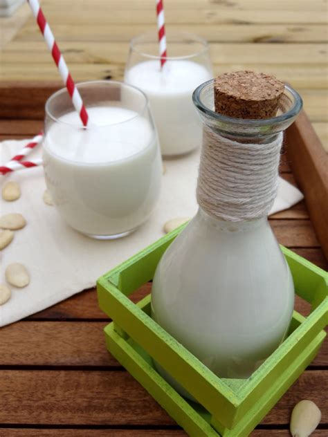 Cómo hacer LECHE de ALMENDRAS CASERA fácil