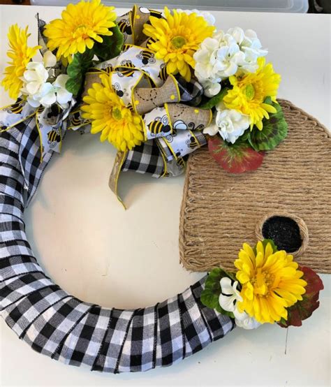 How To Make A Bee Skep Wreath Celebrate Decorate Bee Skep Honey