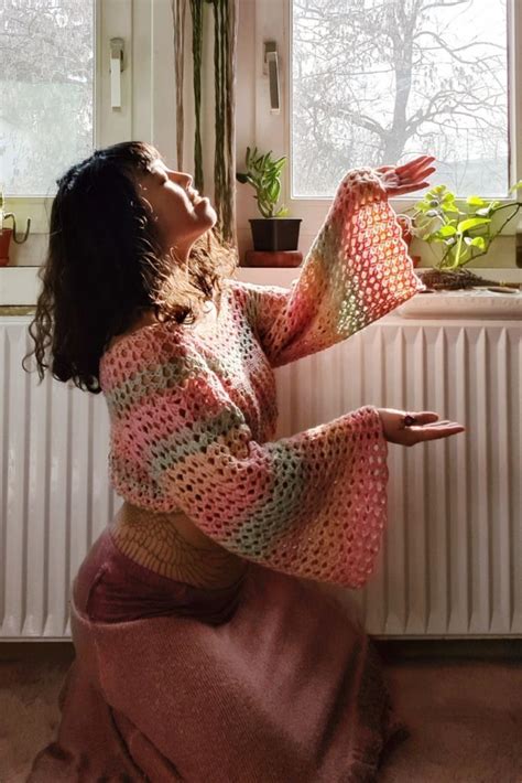 How To Crochet Bell Sleeves Free Tutorial Crochet Tribe