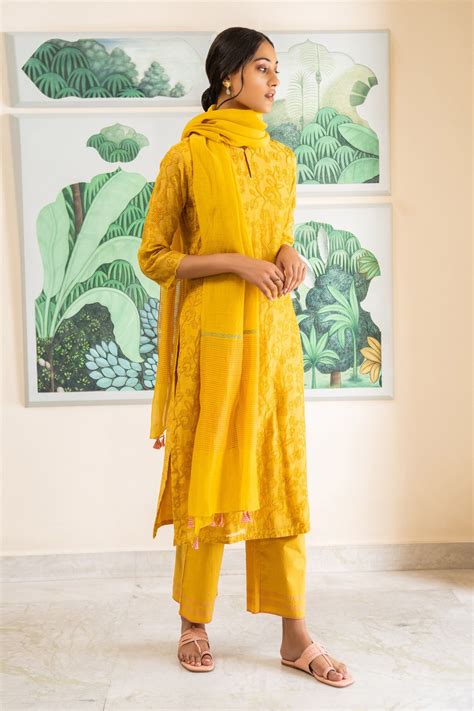 Buy Vaayu Yellow Muslin Cotton Aari Work Kurta Set Online Aza Fashions