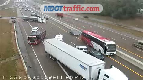 Crash Blocks Lanes On I 55 In South Jackson