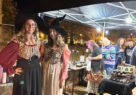 Photos Hamilton Witches Market Around The Butler County Courthouse