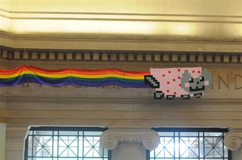 IHTFP Hack Gallery: Nyan Cat in Lobby 7
