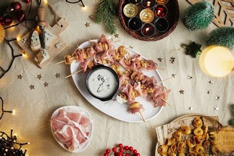 Antipasto Di Natale Spiedini Di Tortellini Con San Daniele E Crema Al