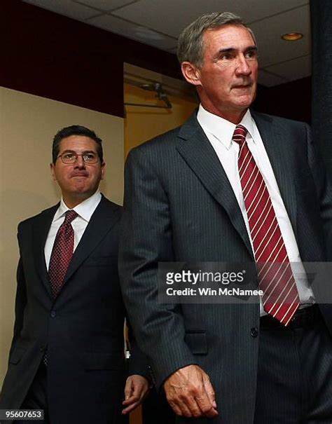 17 Washington Redskins Announce Head Coach Mike Shanahan Stock Photos ...