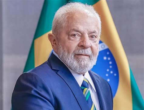 Documentário sobre o presidente Lula é aclamado no Festival de Cannes