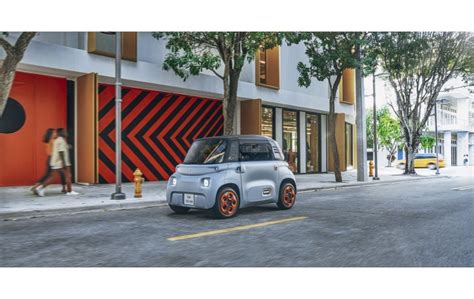 Le Microcar Possono Parcheggiare Nei Posti Moto Dueruote