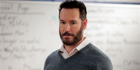 ‘founds Mark Paul Gosselaar Breaks Down The Season Finale And Season 2