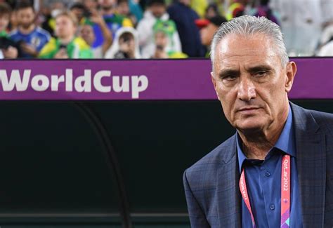 Narrador vê Flamengo refém de indecisão de Tite e critica postura Não