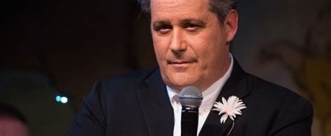 Photos Isaac Mizrahi Takes Over Cafe Carlyle