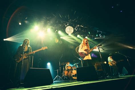 Homecomings（photo By Tetsuya Yamakawa） Homecomingsが羊文学迎えた特別な一夜、新曲