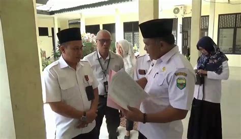 HARI PERTAMA KERJA PASCA LEBARAN SEKDA MUARO JAMBI BUDHI HARTONO SIDAK