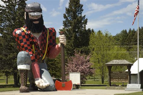 5 MN Road Trips Explore North Shore Giant Sculptures Haunted Places