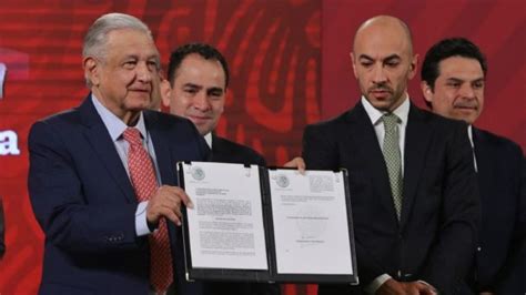 GOBIERNO DE AMLO PRESENTA INICIATIVA PARA REGULAR EL OUTSOURCING