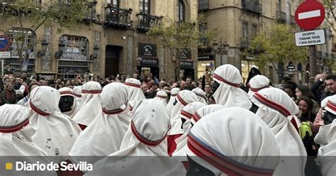 Heraldo Real En Sevilla Recorrido Y Horarios De Su Cortejo