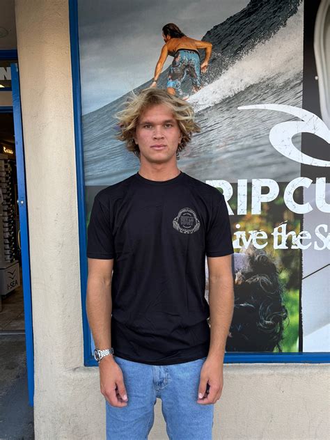 South Coast Mens Teeth tee Black – South Coast Surf Shops Online