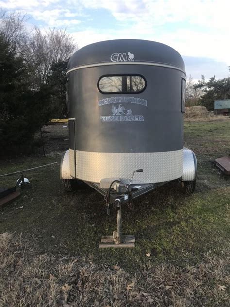 2017 Rare Black Adams Rear Load 2 Horse Trailer W Ramp And Tack Room