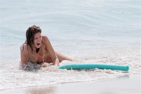Stephanie Seymour Shows Off Her Curvy Body Wearing Lace Bikini In St Barts Porn Pictures XXX