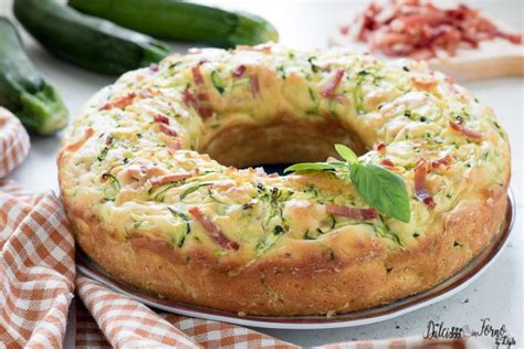 Ricetta Ciambella Salata Veloce Con Zucchine Morbida E Soffice