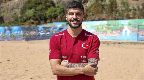 Eren Elmalı Trabzonspor da sol bek pozisyonunda oynuyor TGRT Haber