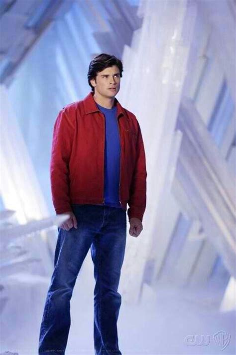 Clark In The Outfit He Usually Wore Smallville Superman Costumes