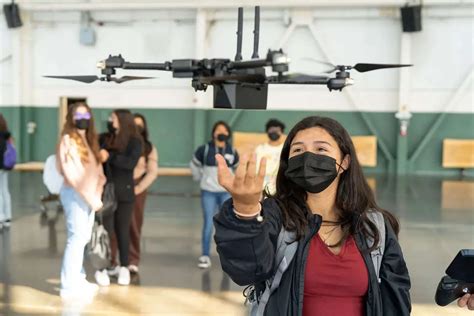 Inspiring The Next Generation Of Women Drone Pilots Skydio Youth Fly Day Suas News