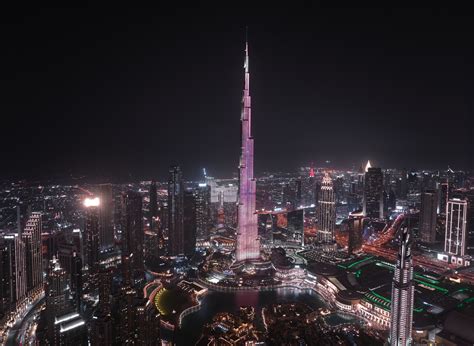 Vào Trong Khám Phá Tòa Tháp Cao Nhất Thế Giới Burj Khalifa ở Dubai