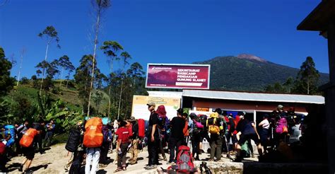 Pendakian Gunung Slamet Masih Ditutup